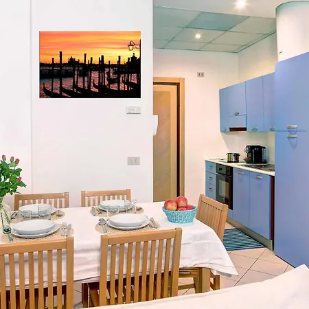 Venice Lion Apartments, Comodi Per Venezia E Jesolo كوارتو دالتينو