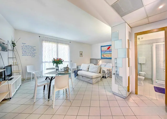 Venice Lion 3*